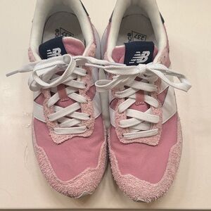 New Balance 237 Women's Pink and White Sneakers 7.5
